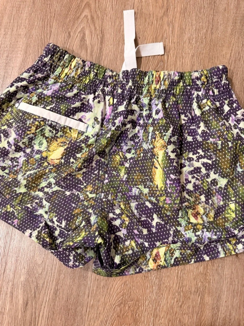 lululemon athletica Multi-Color Printed Elastic-Waist Athletic Shorts 0051